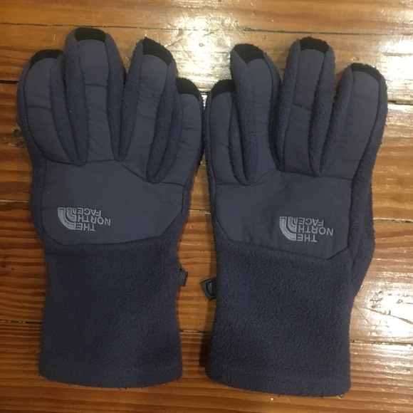 The North Face Other - North Face Purple Ski Gloves Women’s Size Medium The North Face Other - North Face Purple Ski Gloves Women’s Size Medium